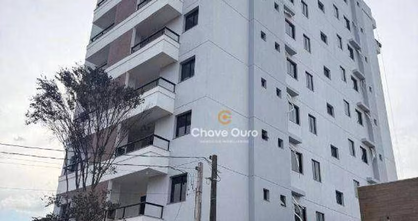 Apartamento na planta no country.