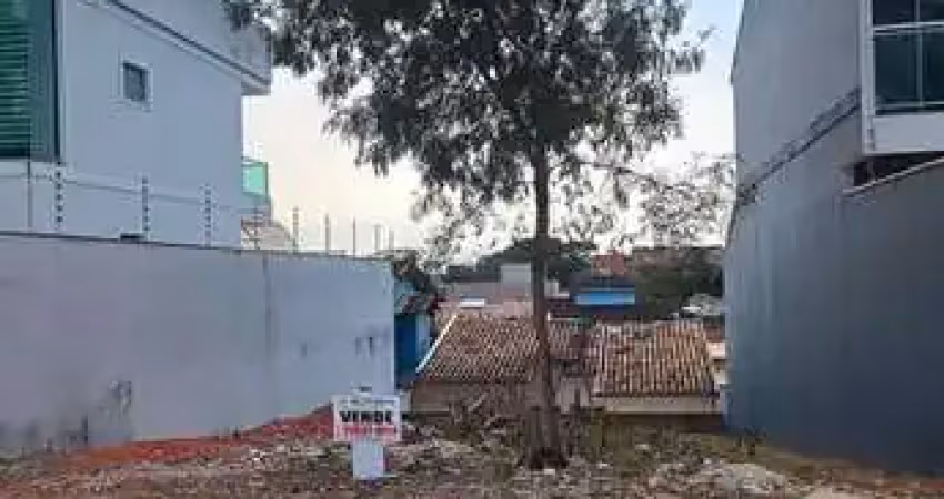 Terreno à venda na Rua São Móises, Jardim Vitória, Macaé