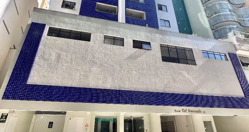 Apartamento para locação sendo 1 suíte e 1 dormitório com 1 vaga de garagem privativa em balneário camboriú