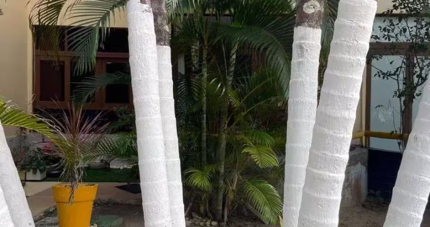Village duplex nascente com jardim e 2 quartos em condomínio completo