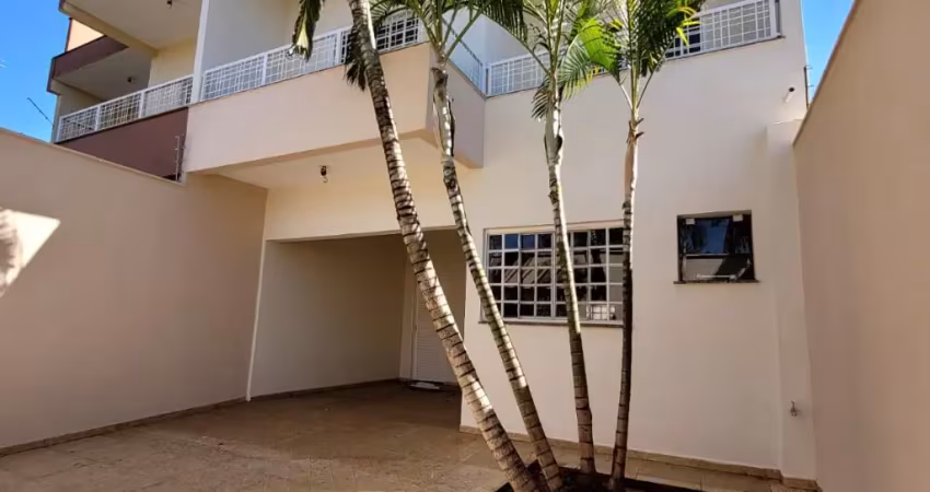 Região leste - linda casa residencial para venda, 122m2 útil, 3 quartos, 2 vagas de garagem