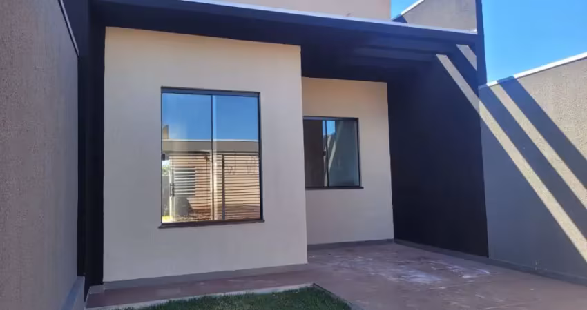 Linda casa geminada no jardim padovani região norte de londrina-pr