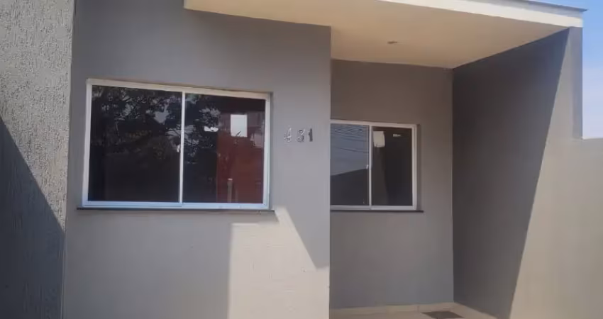 Linda casa geminada no jardim columbia - região oeste de londrina.