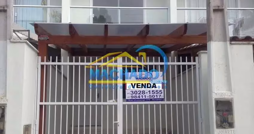 Lindo sobrado geminado com 2 dormitórios e vaga de estacionamento