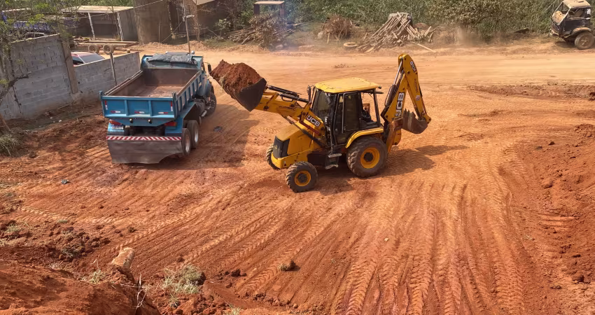 Terreno à venda na Avenida Francisco Lourenço, 42, Centro, Igaratá