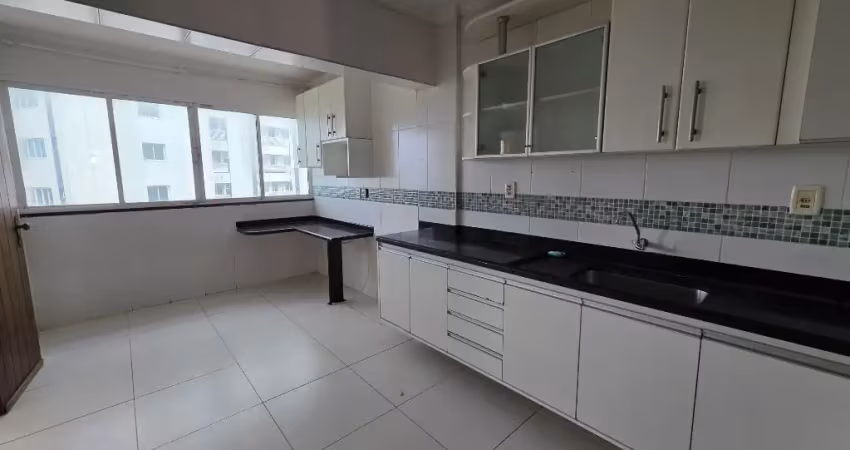 Casa em condomínio fechado com 4 quartos para alugar na Rua Alto Pombal, Pituaçu, Salvador