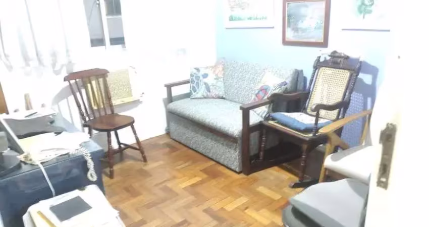 Imóvel para venda possui 70 metros quadrados com 2 quartos em copacabana - rio de janeiro - rj