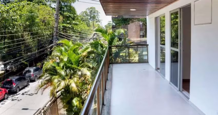 Quadra da praia 130m² com 3 quartos, todo reformado na barra da tijuca - rio de janeiro - rj