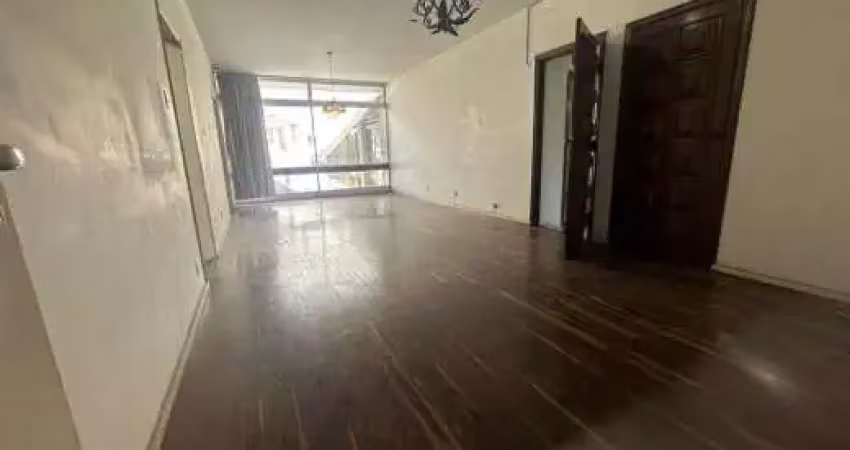 Casa com 3 quartos à venda na Rua Campestre, 404, Sagrada Família, Belo Horizonte