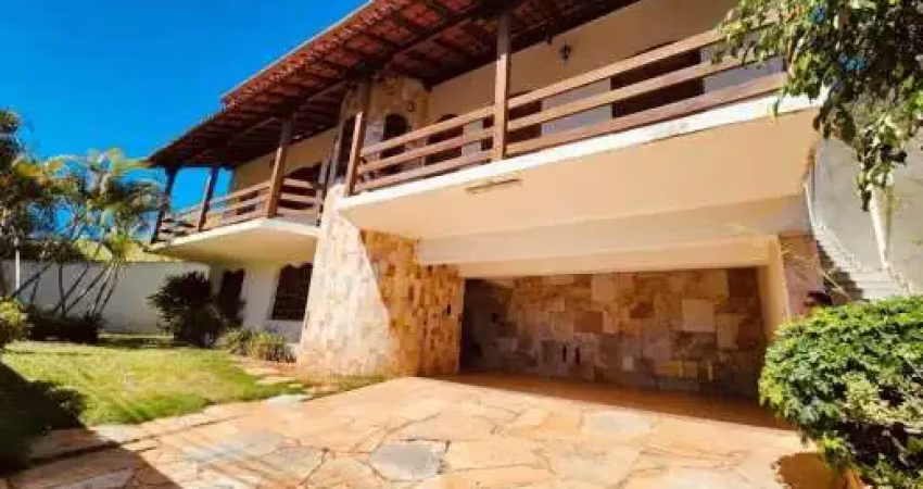 Casa com 5 quartos à venda na Rua Planetóides, 364, Santa Lúcia, Belo Horizonte