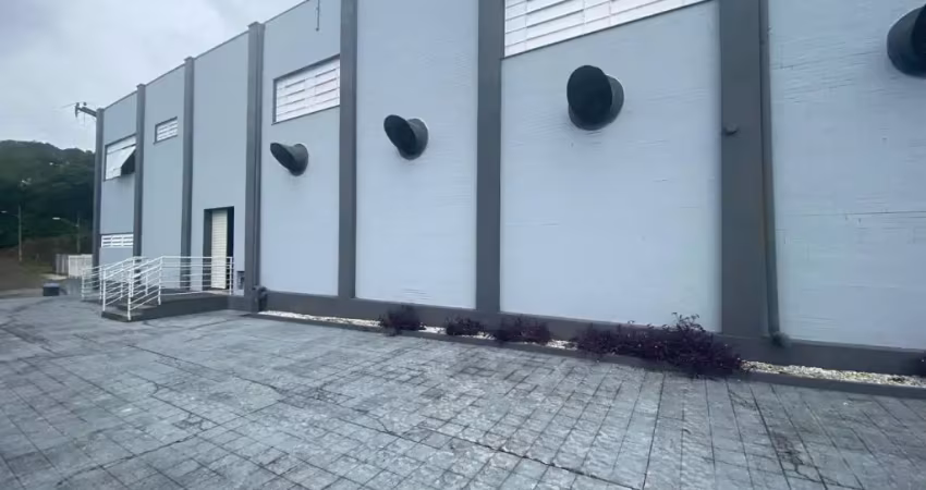 Barracão / Galpão / Depósito com 4 salas para alugar na Rua Amazonas, 1, Garcia, Blumenau