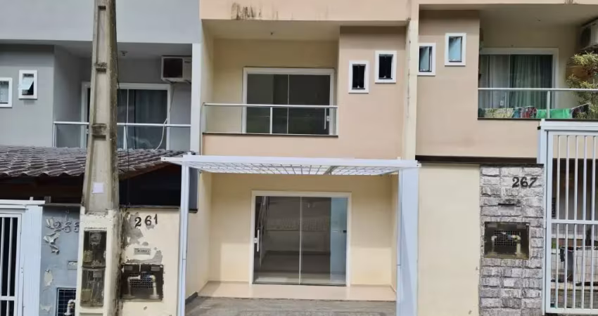 Sobrado para locação no bairro itoupavazinha em blumenau!