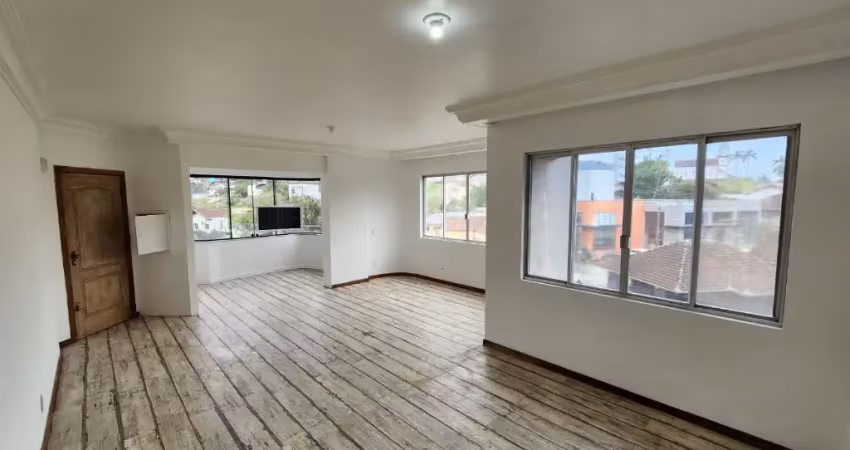 Vendo apartamento de 03 quartos - no bairro velha - blumenau