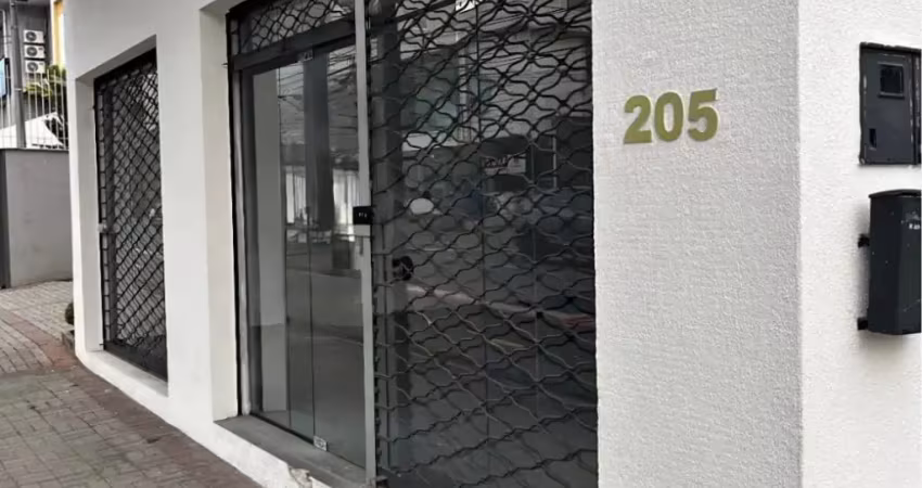 Alugo sala comercial ampla com 260m² - no centro de blumenau