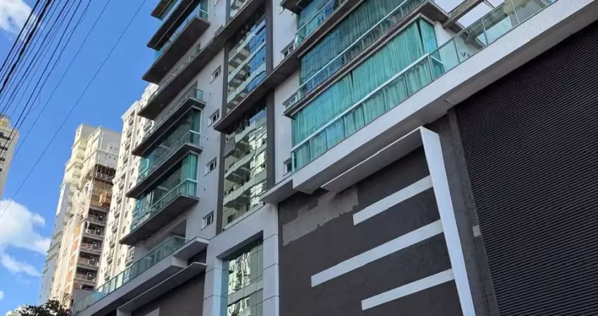 Alugo sala comercial com vaga de garagem e  65 m² - em meia praia , itapemasc