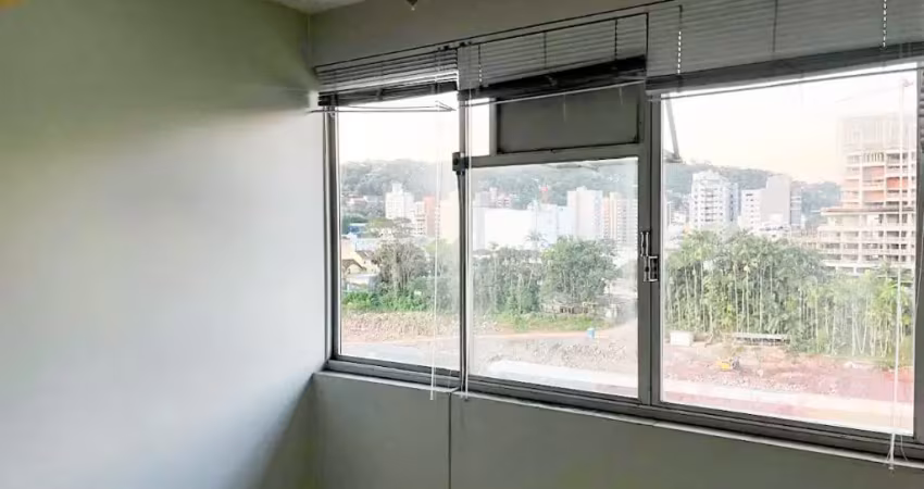 Sala comercial com 1 sala para alugar na Rua Rodolfo Freygang, 1, Centro, Blumenau