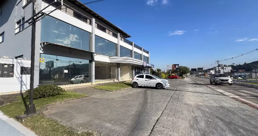 Alugo loja térrea com 200m², bairro santa terezinha - gaspar