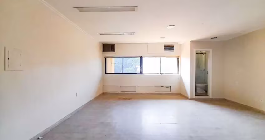 Vendo ampla sala comercial em centro clínico - bairro garcia
