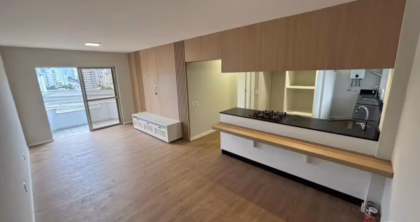 Apartamento semi mobiliado para locação no bairro victor konder