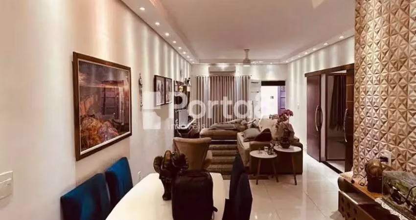 Casa com 3 quartos à venda na Benedito Salenave, 656, Jardim Castelinho, São José do Rio Preto