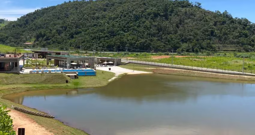 Terreno à venda no condomínio estrela do lago - juiz de fora - dois lotes lado a lado