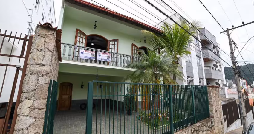 Casa à venda com 5 quartos e amplo jardim alto dos passos - juiz de fora mg