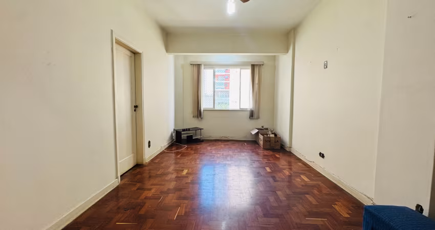 Oportunidade na praia do boqueirão em santos. apartamento amplo, muito bem localizado.