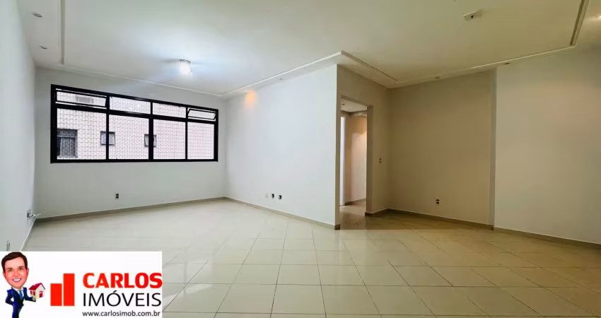 Apartamento de 2 quartos (1 suíte), dependência, sacada e 2 vagas