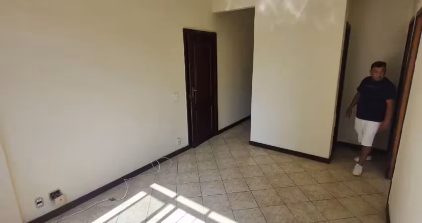Apartamento de 2 quartos com dependência à venda ao lado da rodoviária de niterói