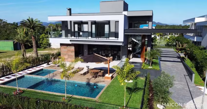 Casa 4 suítes em condomínio fechado em jurerê internacional, florianópolis/sc.