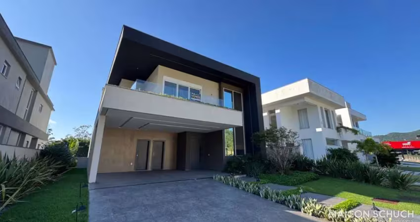 Casa 4 suítes com piscina e vista privilegiada, condomínio fechado, praia dos ingleses, florianópolis/sc.