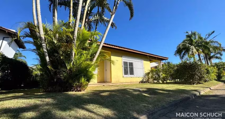 Casa 4 dormitórios em condomínio fechado, cachoeira do bom jesus, florianópolis/sc.