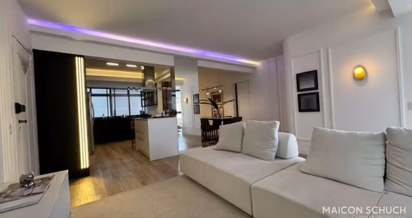 Apartamento com 2 suítes na av. mauro ramos em florianópolis/sc