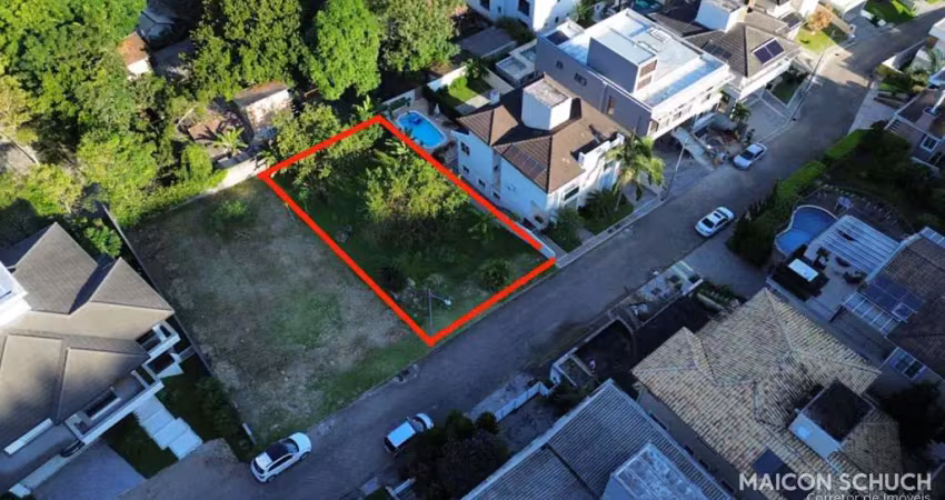 Terreno a 200m do mar em condomínio fechado 450m², santo antônio de lisboa, florianópolis/sc