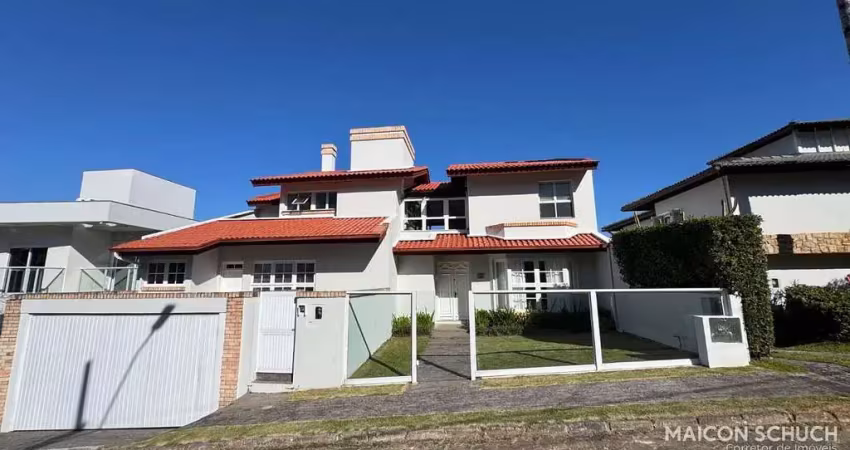Casa 3 dorm. sendo 1 suíte, semi mobiliada, joão paulo, florianópolis/sc