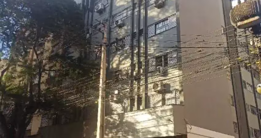 Apartamento para quem busca a comodidade de uma boa localização e o aconchego de um apartamento amplo e bem distribuído.