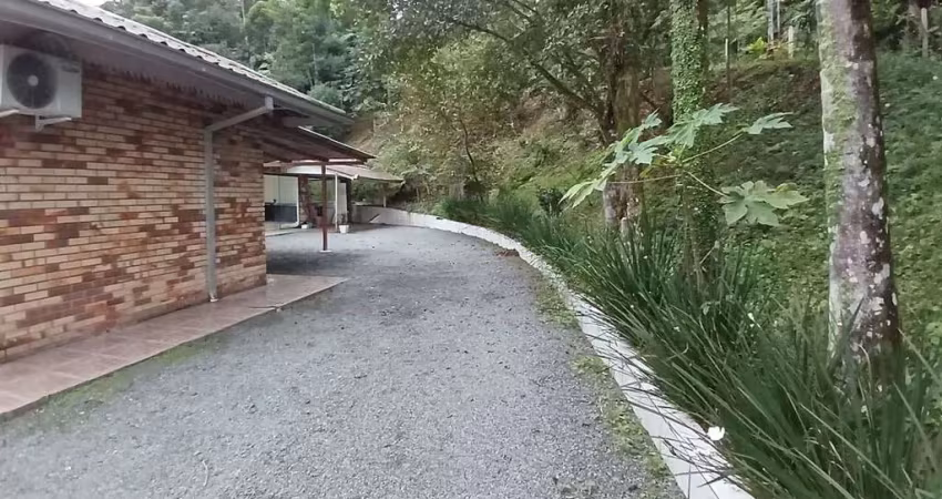 Casa grande com 4 dormitórios para venda no vila nova