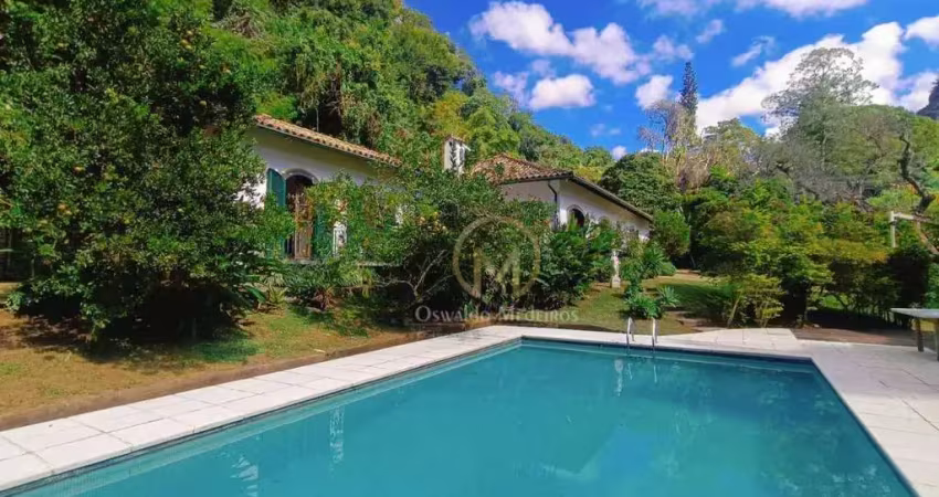 Casa com 4 dormitórios à venda, 358 m² por r$ 1.995.000,00 - quarteirão brasileiro - petrópolis/rj