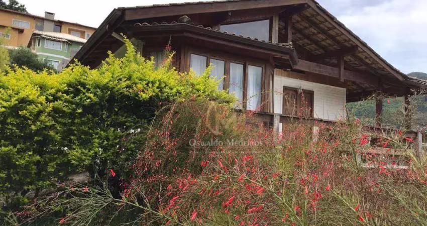 Casa com 2 quartos à venda na Rua Barão do Triunfo, Mosela, Petrópolis