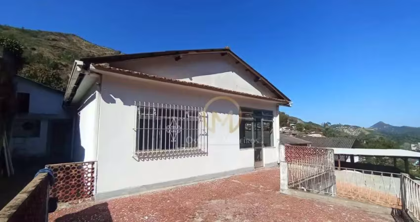 Casa em boa localização na rua waldemar ferreira da silva