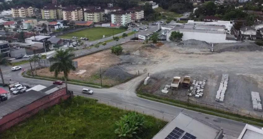 Imóvel comercial no costa e silva com 0 quartos para locação, 9217 m²