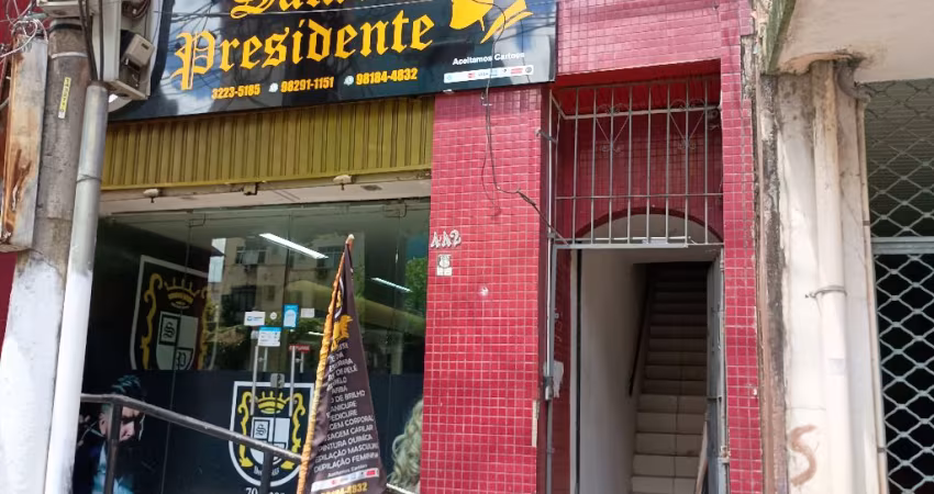 Alugo sala comercial próx a Pres Vargas
