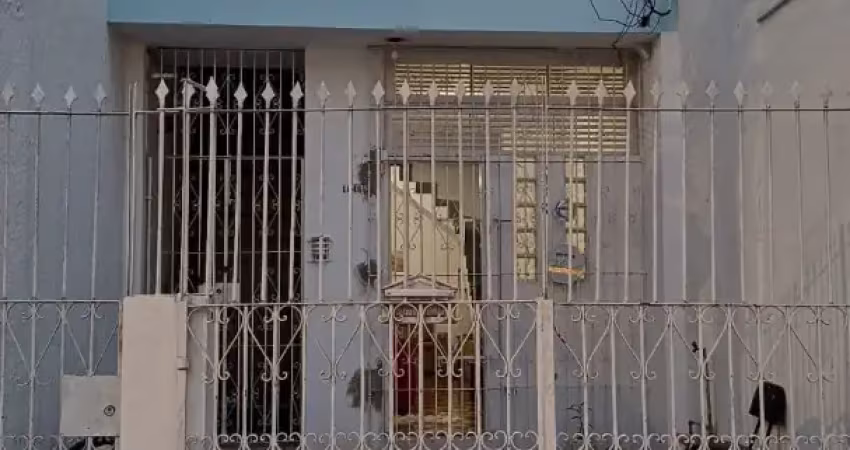 Alugo por temporada, 2 dormitórios, 1 vaga, bairro de nazaré