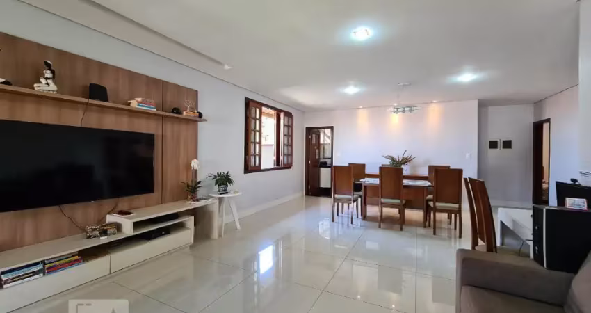 Casa com 3 quartos à venda na Rua Ibiraci, 000, Vila Virgínia, Itaquaquecetuba