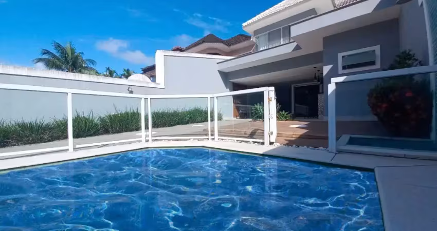 Casa duplex, 300 m² porteira fechada no condomínio vivendas do sol, recreio dos bandeirantes