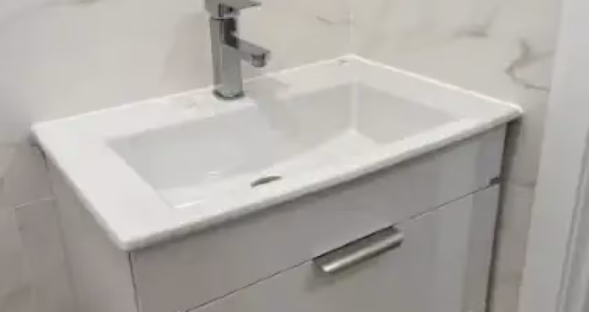 Vendo uma casa na região vila madalena, com 3 quartos por 498 mil