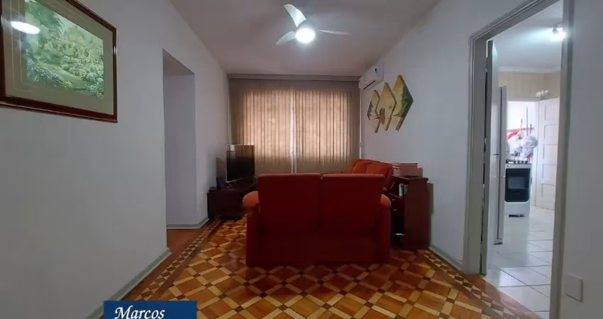 Apartamento com 2 dormitórios de frente no segundo andar em prédio com 3 andares