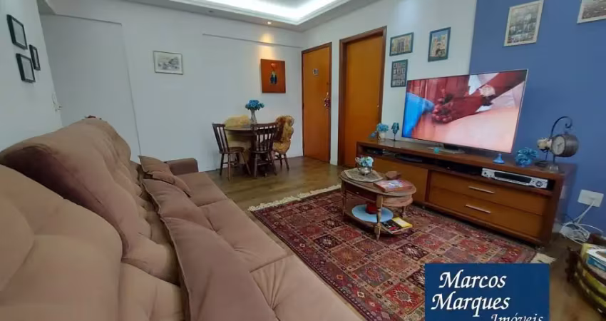 Apartamento com 2 dormitórios (sendo 1 suíte) e garagem privativa no embaré