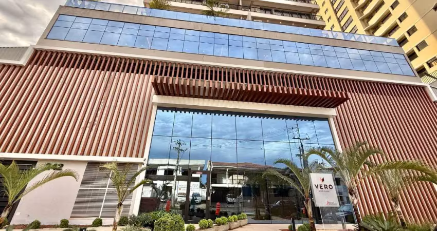 Apartamento 3 suítes andar alto, nascente, vista livre, nunca habitado próximo  a avenida 136 no setor marista
