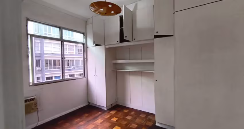 5 de julho melhor trecho colado na rua constante ramos, andar alto, com iluminação  natural